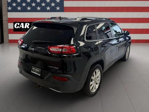 2015 Jeep Cherokee Sport