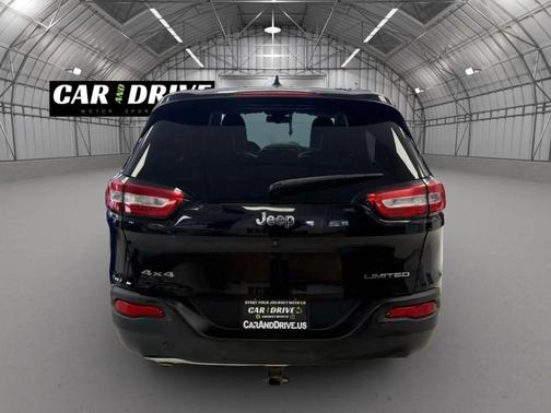 2015 Jeep Cherokee Sport