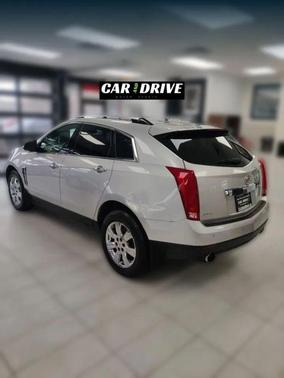 Radiant Silver Metallic 2016 Cadillac SRX Luxury Collection