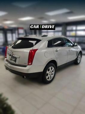 Radiant Silver Metallic 2016 Cadillac SRX Luxury Collection