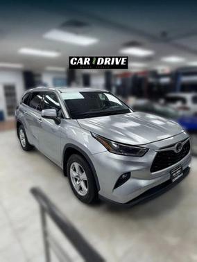 2021 Toyota Highlander LE