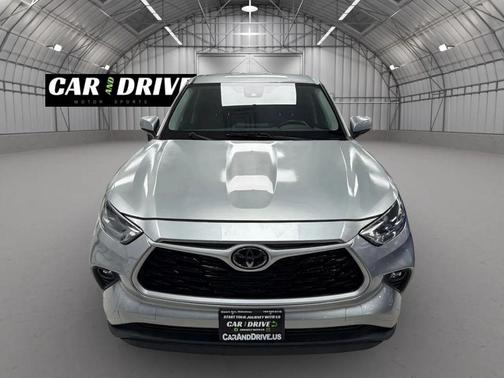 2021 Toyota Highlander LE