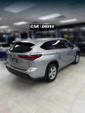 2021 Toyota Highlander LE