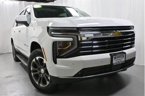 2025 Chevrolet Suburban LT