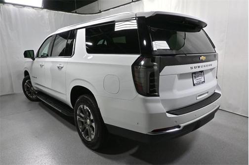 2025 Chevrolet Suburban LT