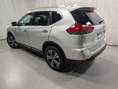 Brilliant Silver 2017 Nissan Rogue SL