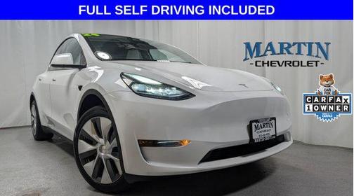 Pearl White Multi 2024 Tesla Model Y Long Range