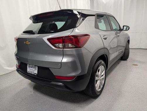 Sterling Gray Metallic 2023 Chevrolet Trailblazer LS
