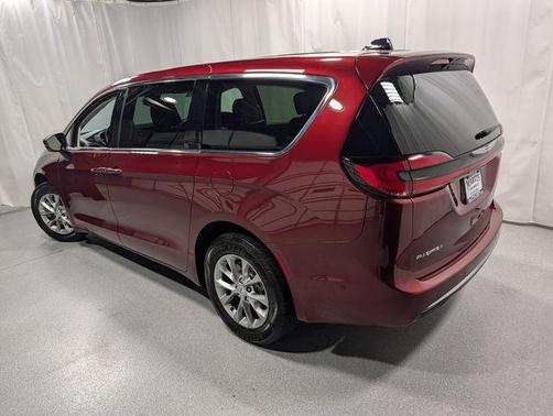 Velvet Red Pearlcoat 2023 Chrysler Pacifica Touring-L