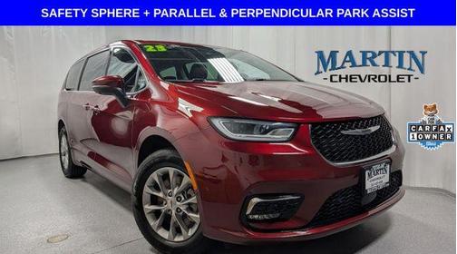 Velvet Red Pearlcoat 2023 Chrysler Pacifica Touring-L