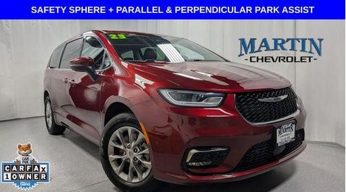 Velvet Red Pearlcoat 2023 Chrysler Pacifica Touring-L