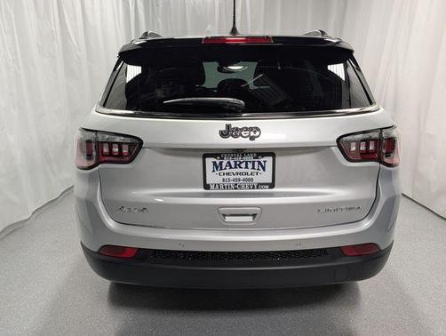 Silver Zynith 2025 Jeep Compass Limited