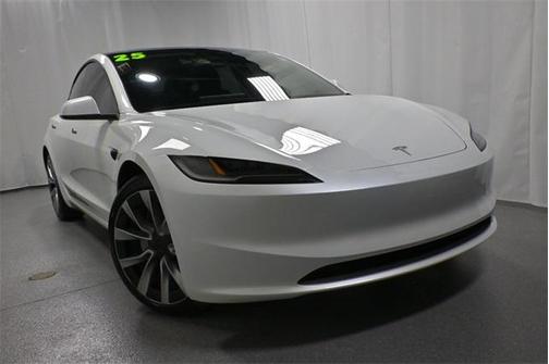 2025 Tesla Model 3 Long Range