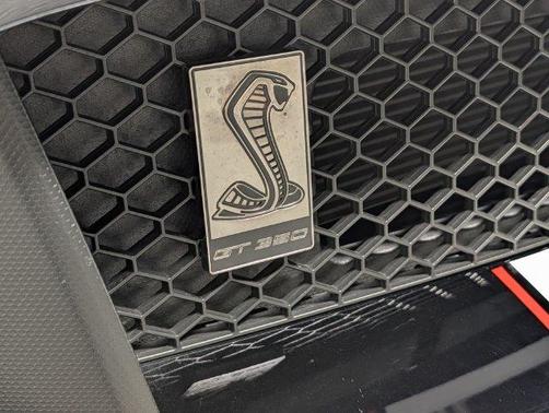 Shadow Black 2018 Ford Shelby GT350 Base