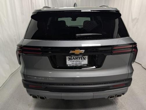 Sterling Gray Metallic 2026 Chevrolet Traverse LT
