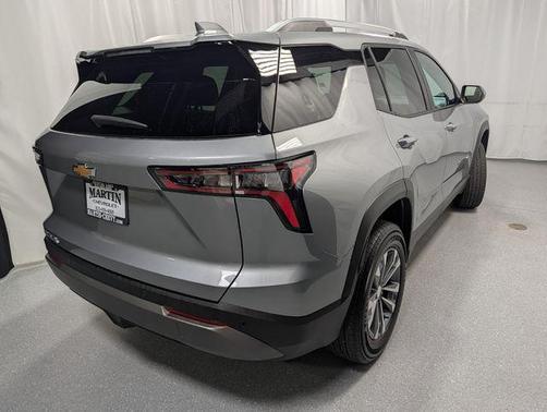 Sterling Gray Metallic 2025 Chevrolet Equinox LT