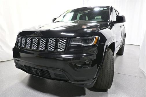 2022 Jeep Grand Cherokee WK Laredo