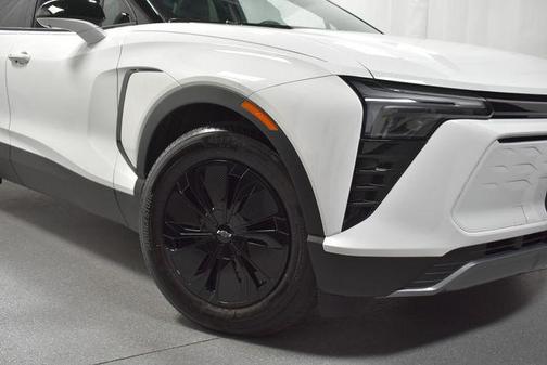 Summit White 2025 Chevrolet Blazer EV LT