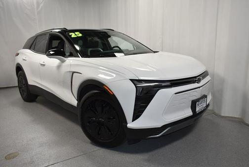 Summit White 2025 Chevrolet Blazer EV LT