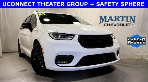 2024 Chrysler Pacifica Hybrid Select