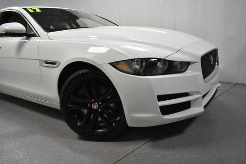 Polaris White 2017 Jaguar XE 35t Premium