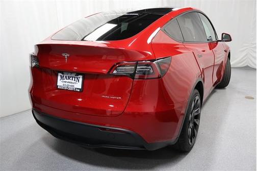 2023 Tesla Model Y Long Range