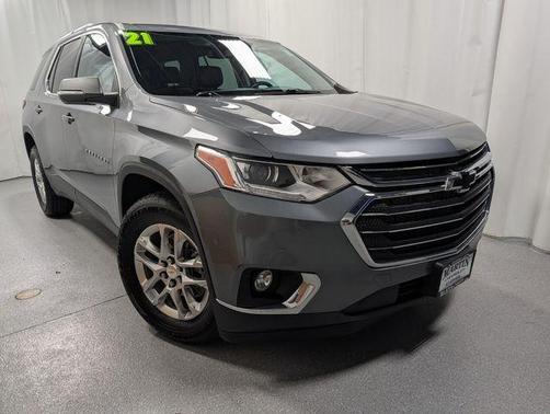 Satin Steel Metallic 2021 Chevrolet Traverse LT Leather