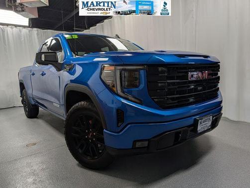 Dynamic Blue Metallic 2023 GMC Sierra 1500 Elevation