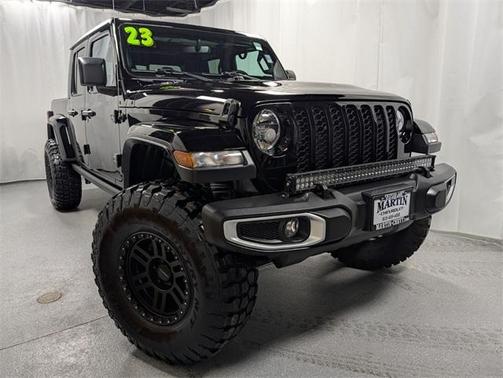 2023 Jeep Gladiator Sport