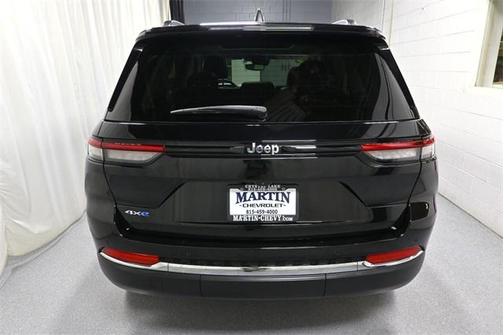 2023 Jeep Grand Cherokee 4xe Base