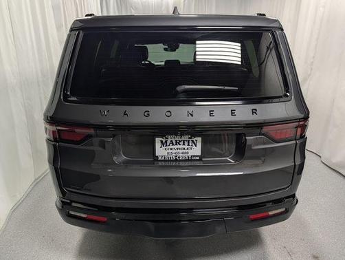 Metallic 2023 Jeep Wagoneer Series II