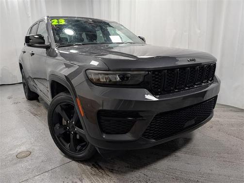 2023 Jeep Grand Cherokee Altitude