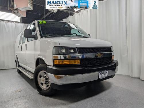 Summit White 2024 Chevrolet Express 2500 Work Van