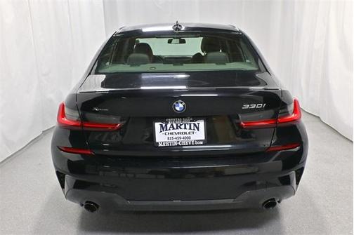 2022 BMW 330 i xDrive