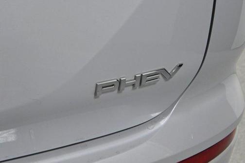 2023 Mitsubishi Outlander PHEV 