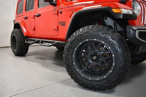 Firecracker Red Clearcoat 2019 Jeep Wrangler Unlimited Sahara