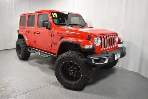 Firecracker Red Clearcoat 2019 Jeep Wrangler Unlimited Sahara