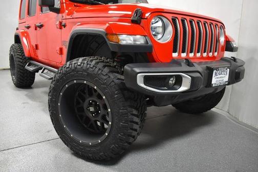 Firecracker Red Clearcoat 2019 Jeep Wrangler Unlimited Sahara