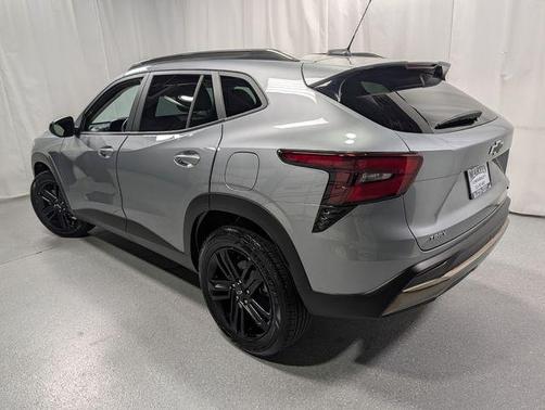Sterling Gray Metallic 2025 Chevrolet Trax ACTIV