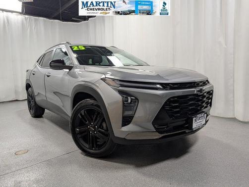 Sterling Gray Metallic 2025 Chevrolet Trax ACTIV