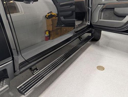 Onyx Black 2024 GMC Sierra 3500 AT4