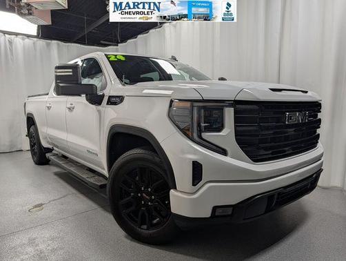 Summit White 2024 GMC Sierra 1500 Elevation