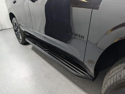 Dark Ash Metallic 2025 Chevrolet Tahoe RST