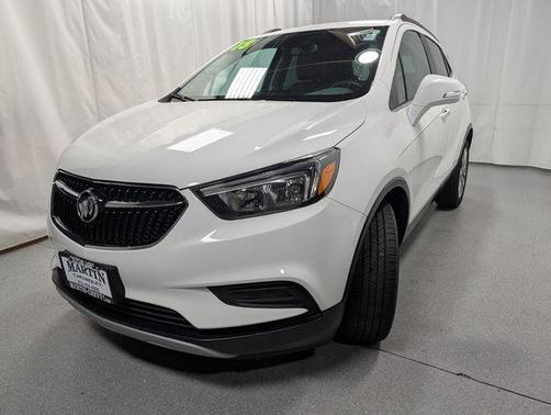 Summit White 2018 Buick Encore Preferred