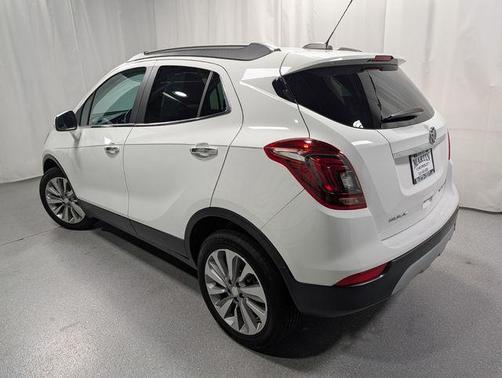 Summit White 2018 Buick Encore Preferred