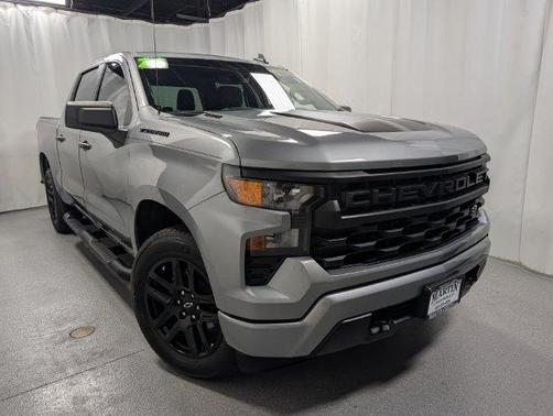 Sterling Gray Metallic 2025 Chevrolet Silverado 1500 Custom
