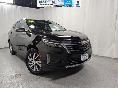 Mosaic Black Metallic 2024 Chevrolet Equinox LT
