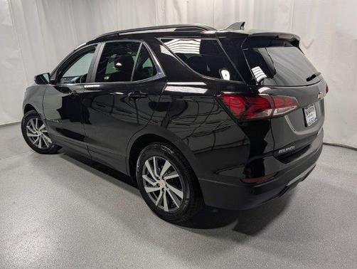 Mosaic Black Metallic 2024 Chevrolet Equinox LT