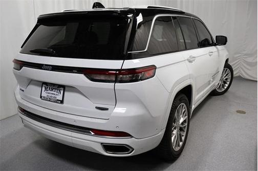 2023 Jeep Grand Cherokee 4xe Summit