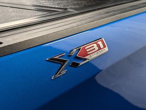 Dynamic Blue Metallic 2023 GMC Sierra 1500 Elevation